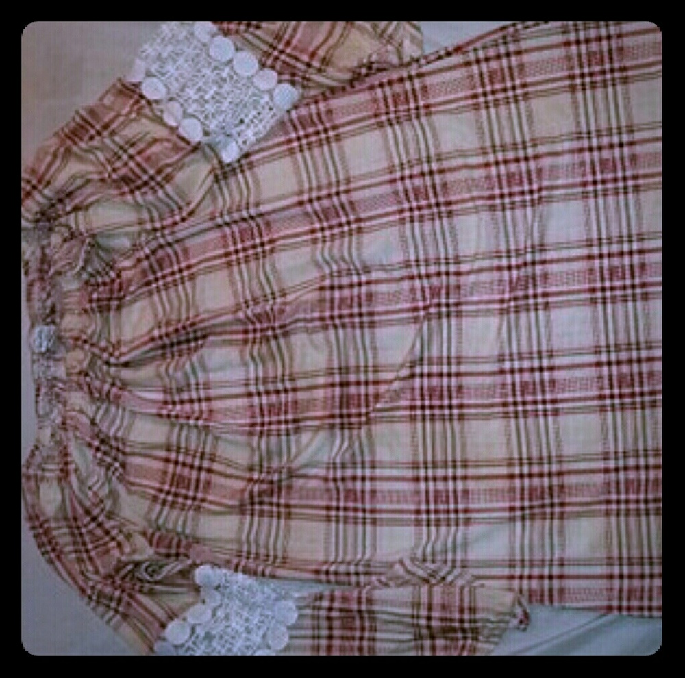 Pin wheel sleeve shirt